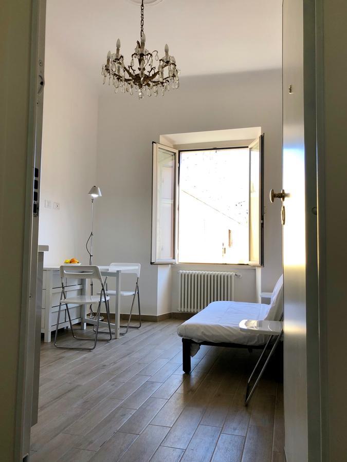 Termini Station Little House Apartment Рим Екстериор снимка